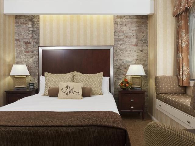 King Room - Non-Smoking