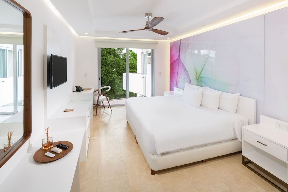 Antera Hotel & Residences Deluxe Double Room, Balcony 3