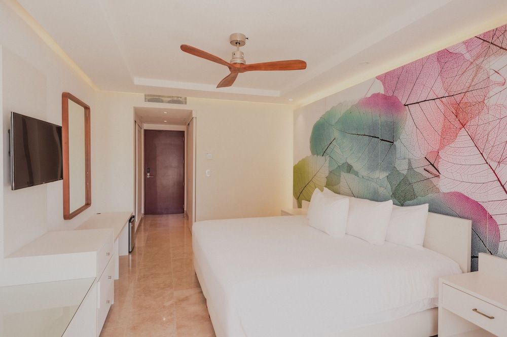 Antera Hotel & Residences Deluxe Double Room, Balcony 2