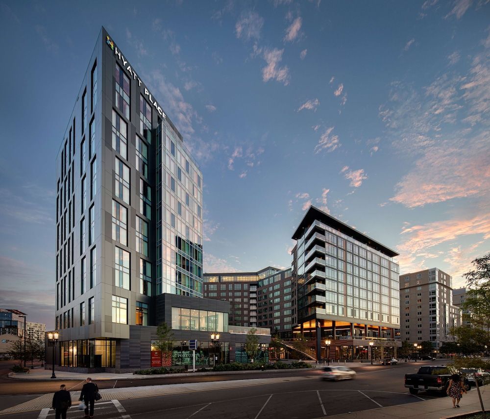 undefined Hyatt Place Boston/Seaport District 8