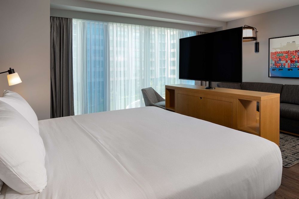 Specialty Room King Bed, Kitchenette (Plus Sofa Bed)