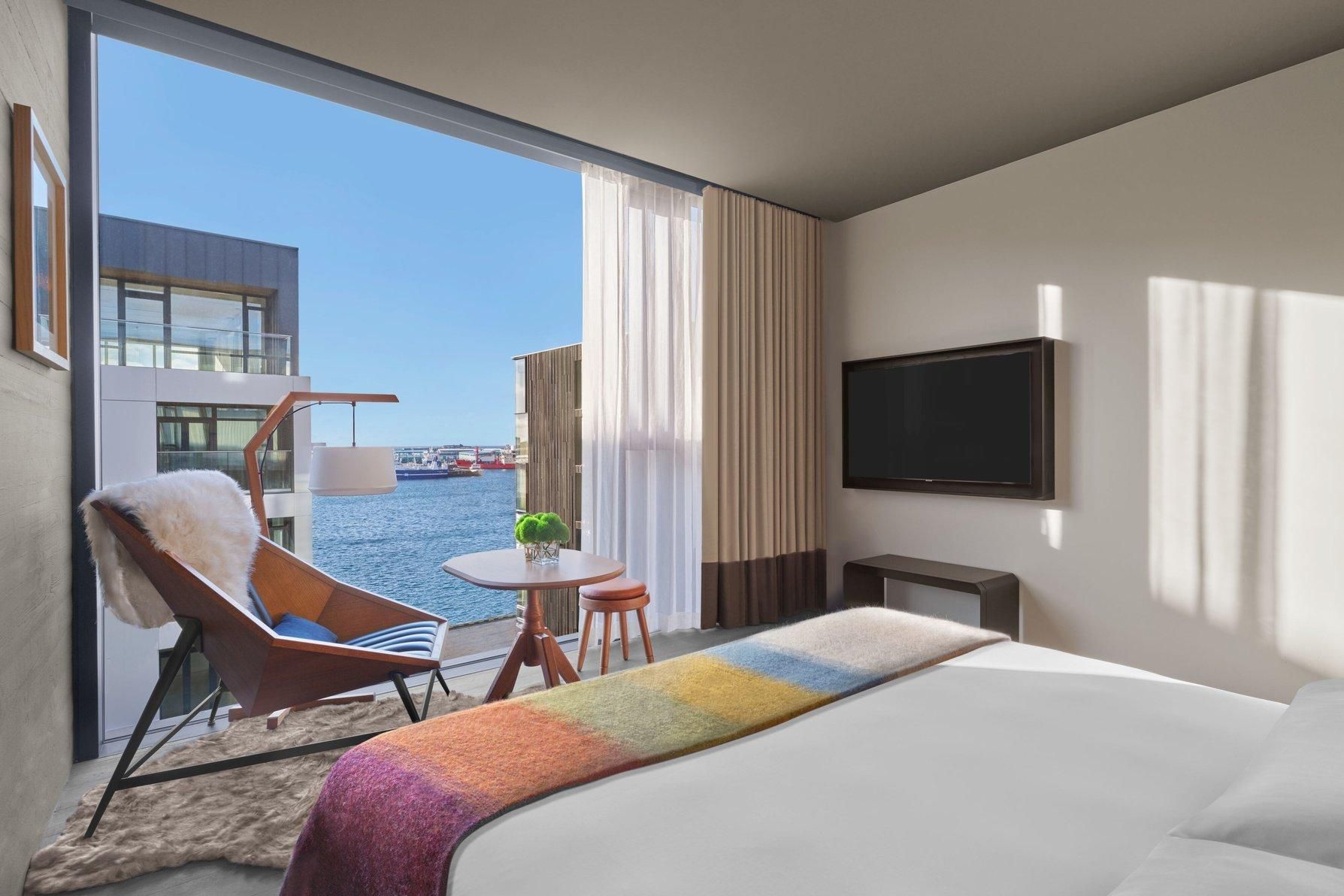 Superior King, Guest room, 1 King, Courtyard view, High floor