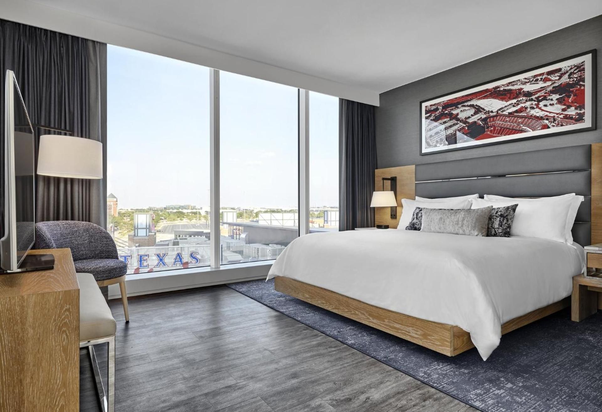 Luxury Corner Suite