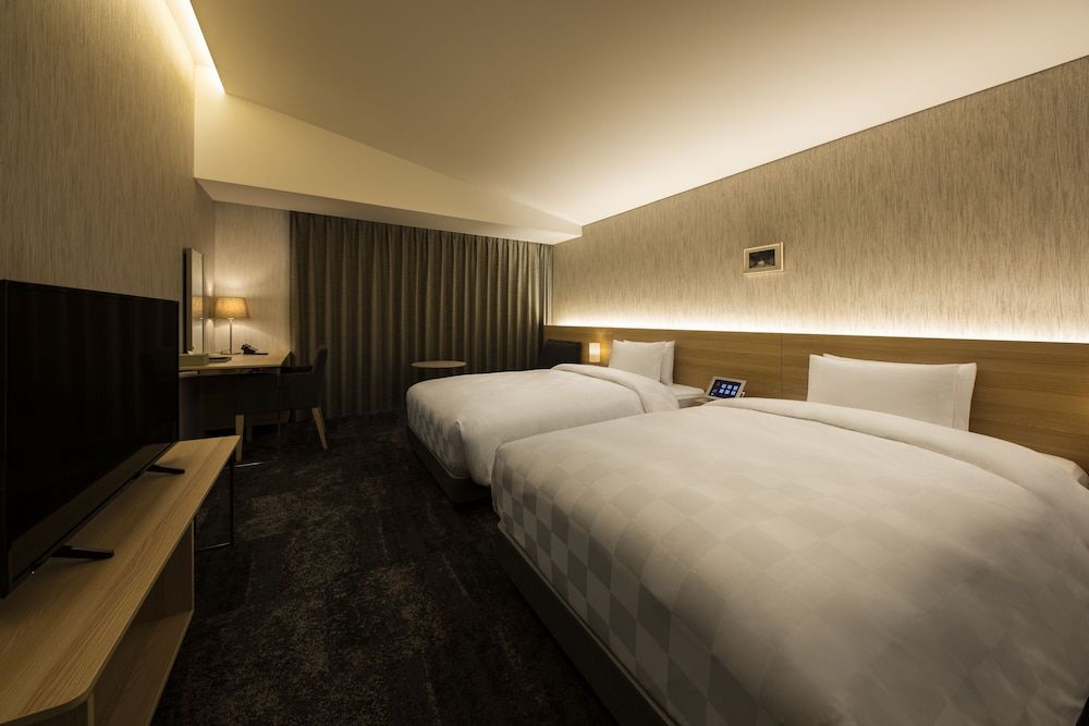 Hotel Royal Classic Osaka Standard Twin Room, Non Smoking 2