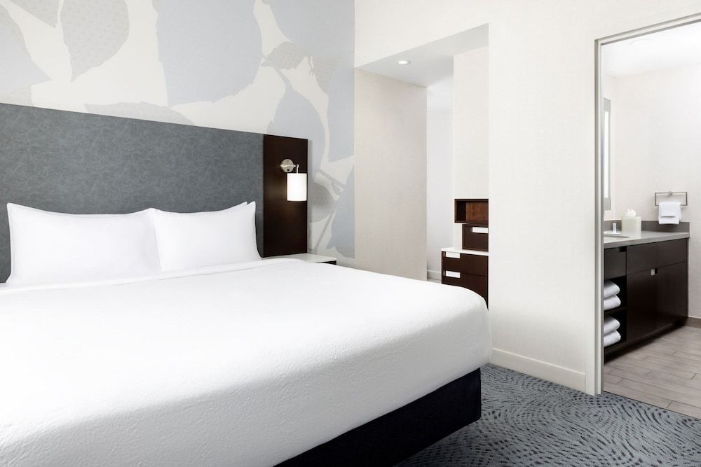 Residence Inn Marriott New York Downtown Manhattan/WTC Area Studio, 1 King Bed 3