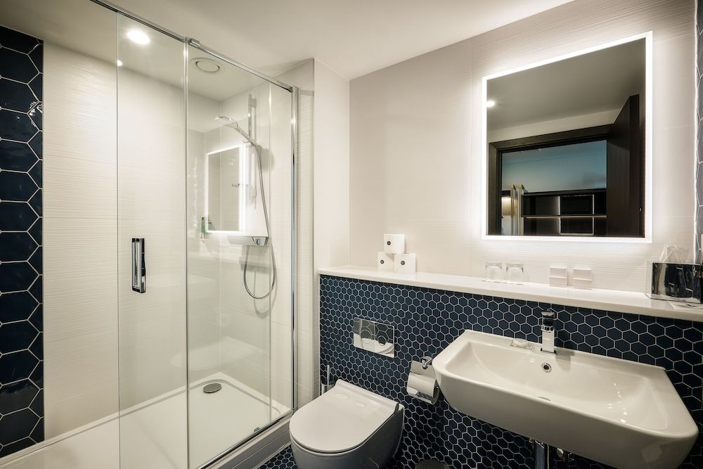 undefined The Grafton Hotel 9