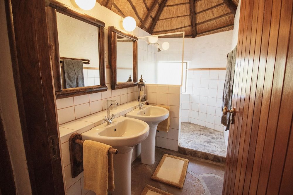 Huab Lodge Bungalow 9