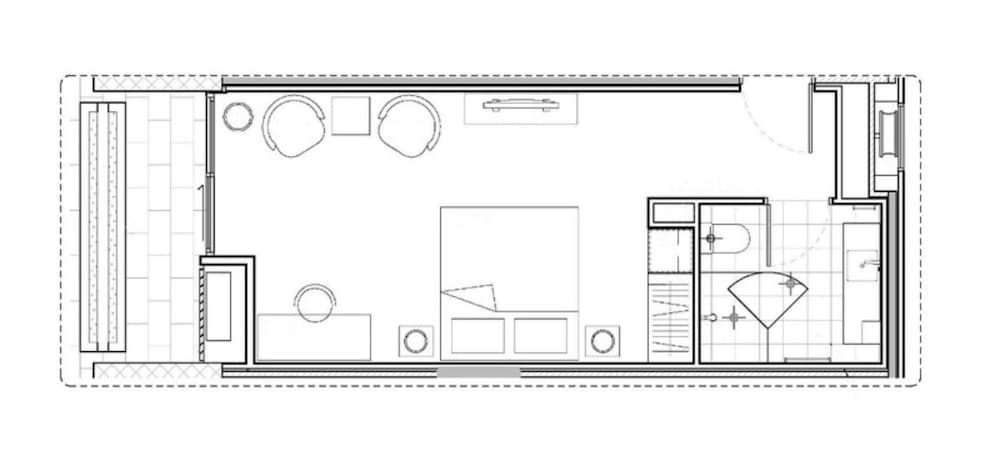 Avenue Hotel Canberra Superior King Room Balcony 3