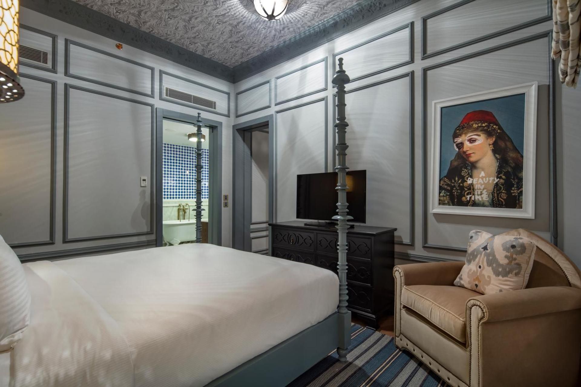 Carnation Mansion