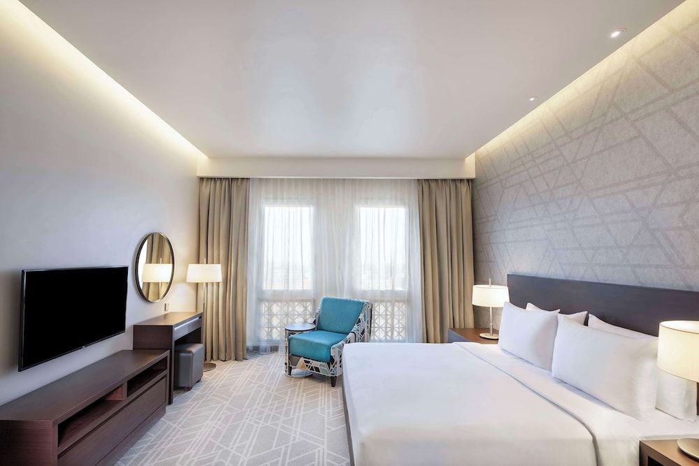 King Suite Free Breakfast, Complimentary Transfer to Gold Souk