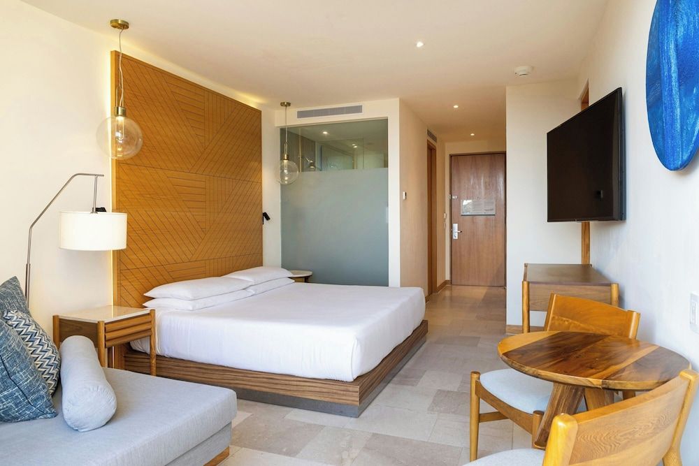 Standard Room, 1 King Bed, Balcony, Mountain View (All-Inclusive)