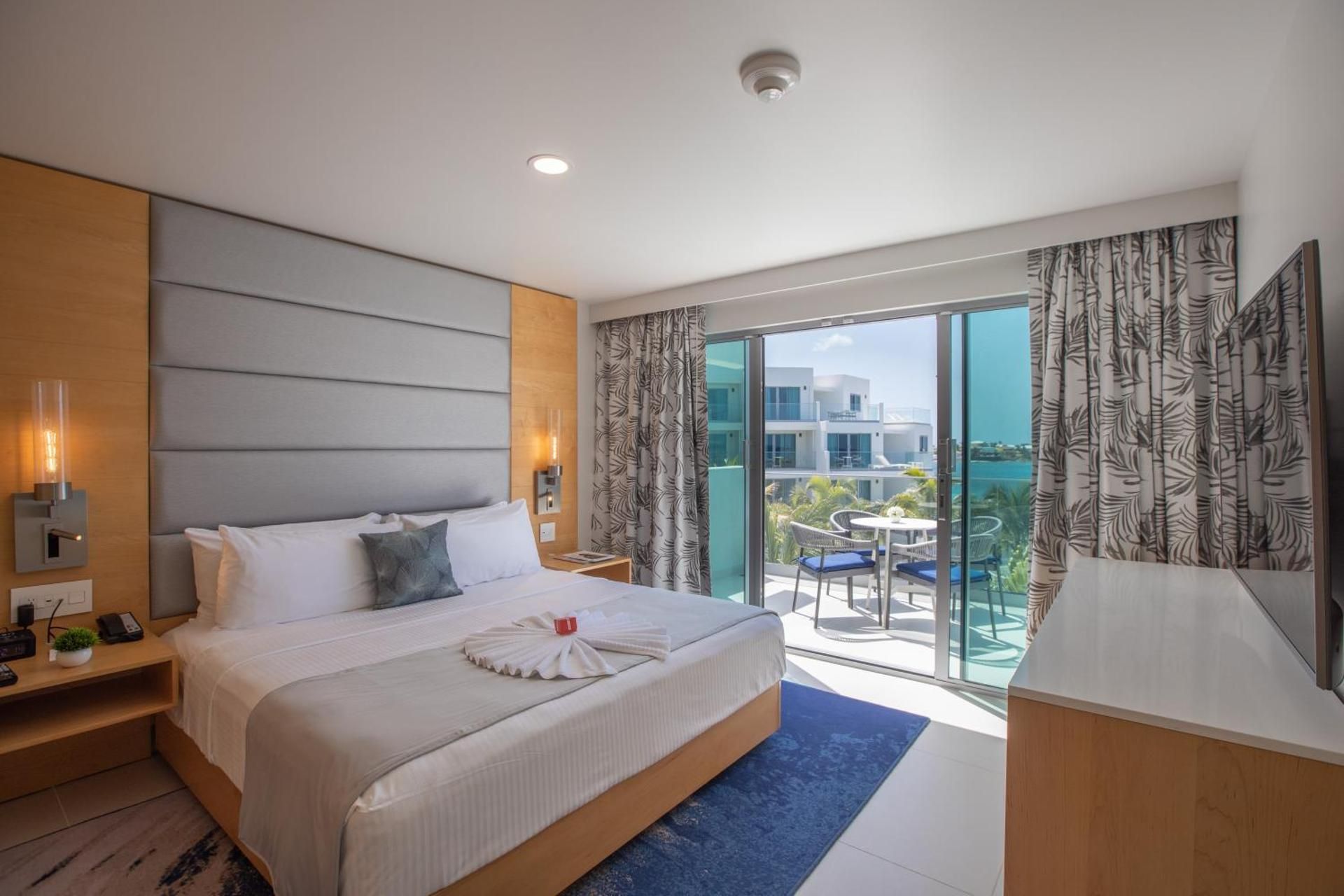 junior oceanfront suite