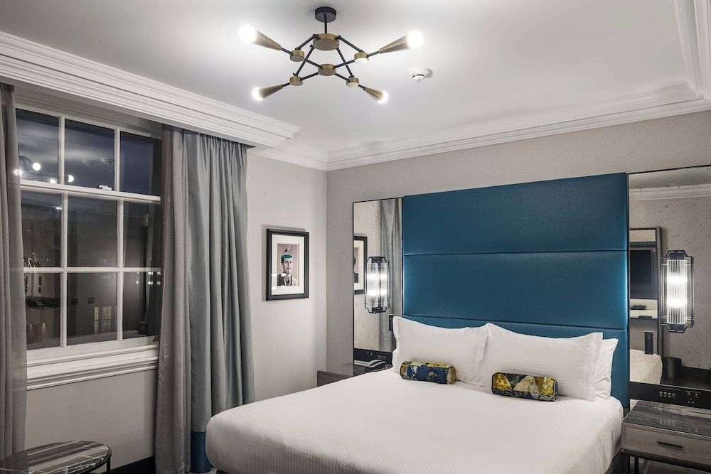 Superior Room, 1 King Bed