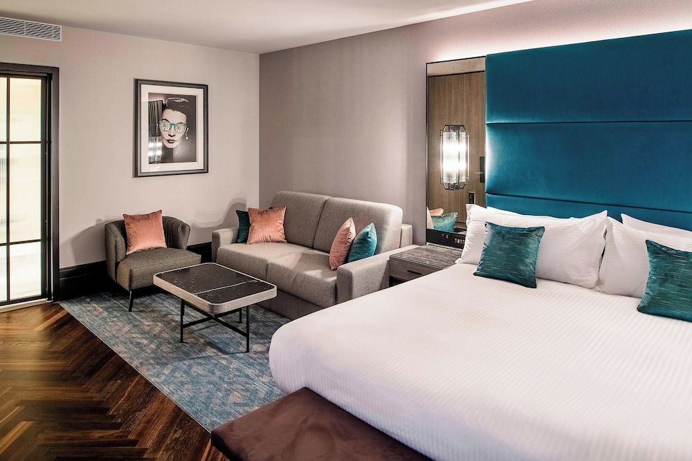 undefined The Dixon, Autograph Collection 5