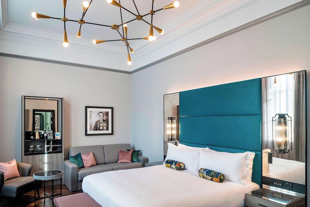 undefined The Dixon, Autograph Collection