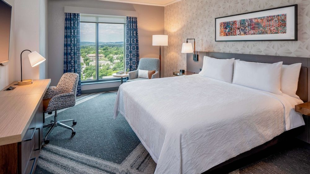 Room, 1 King Bed, Accessible, Bathtub