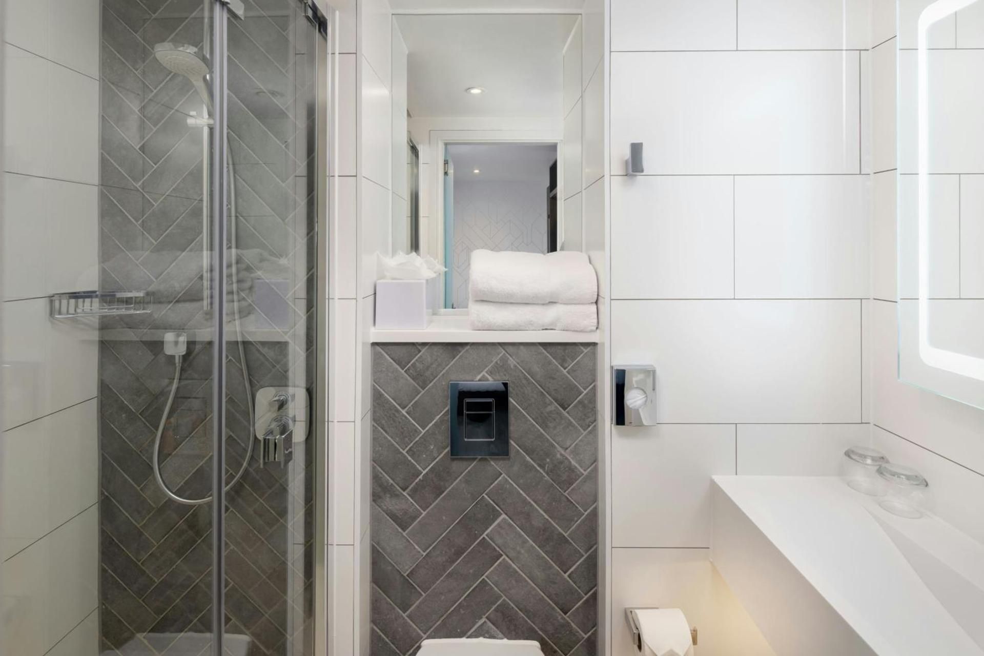 Windowless Standard Room with Two Twin Beds