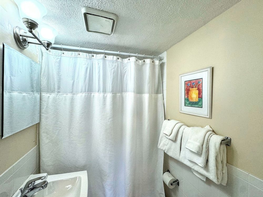 Copley House Standard Studio, 1 Queen Bed, Kitchen 5