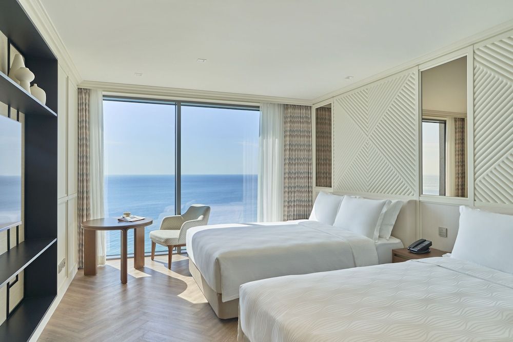 undefined Grand Josun Busan 8