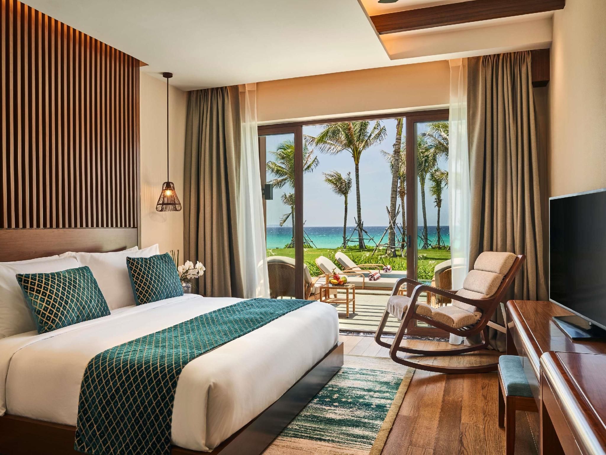 Beach Front 2 Bedroom Pool Villa