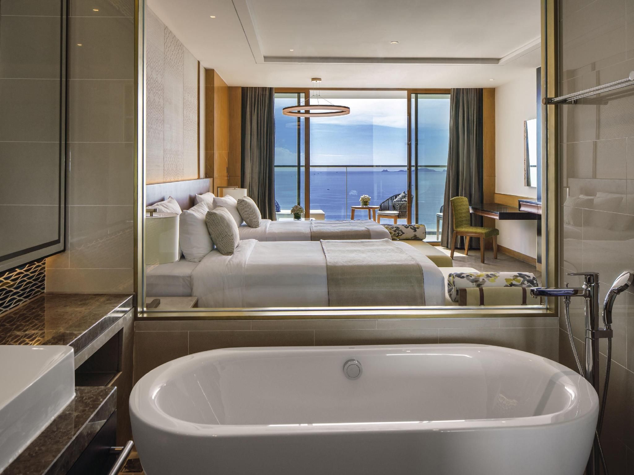 Seaview Deluxe Room Twin