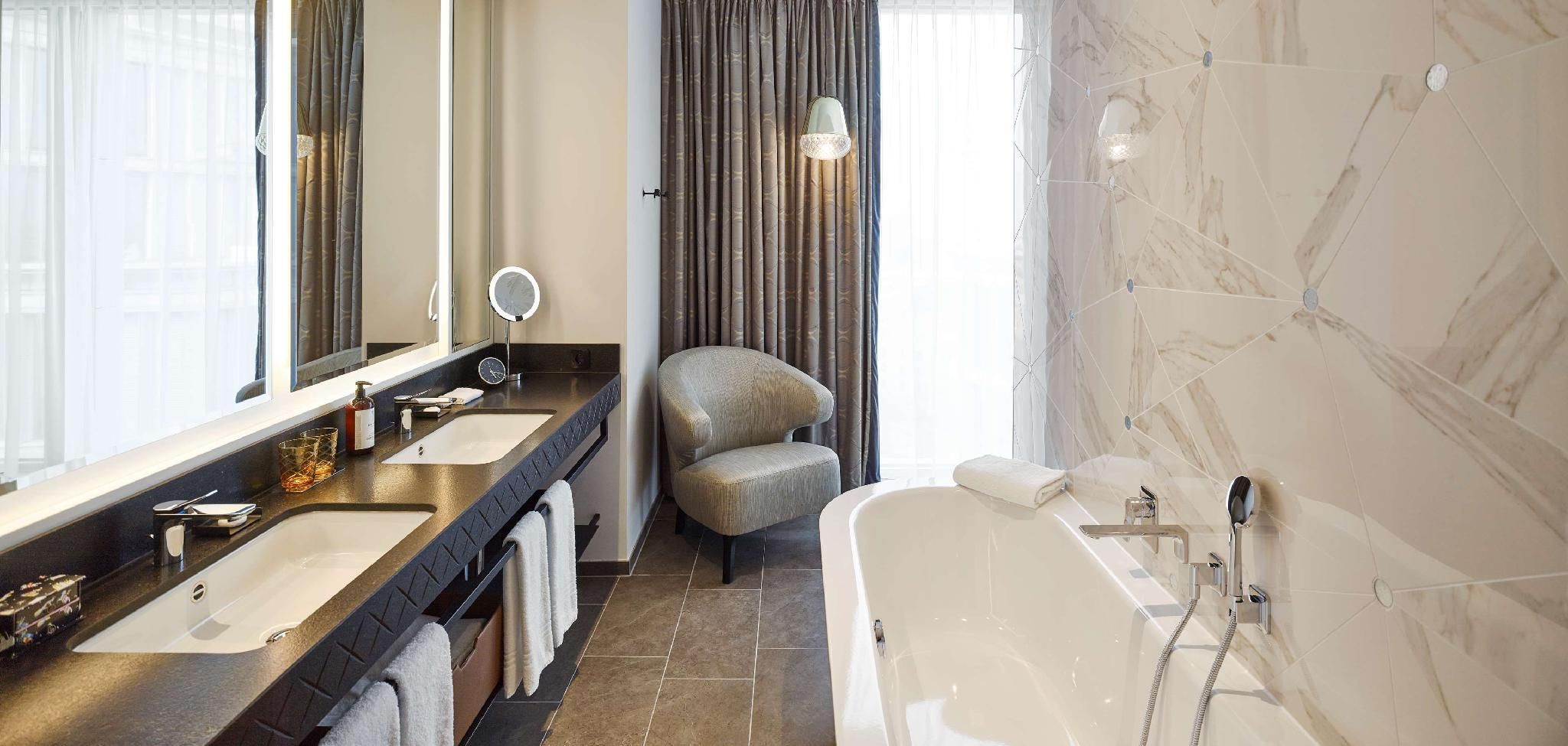Penthouse Suite