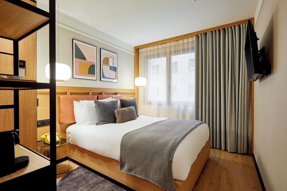 Kimpton Vividora Hotel by IHG Room, 1 Queen Bed (Essential) 7