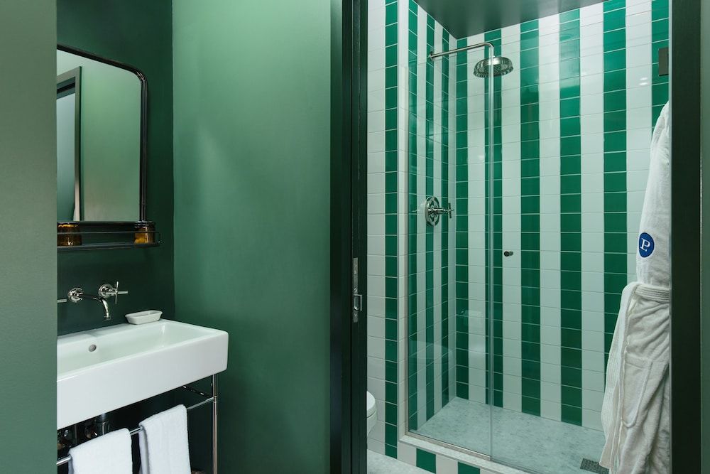 Palihotel Seattle Deluxe Room, 2 Twin Beds (The Twin) 8