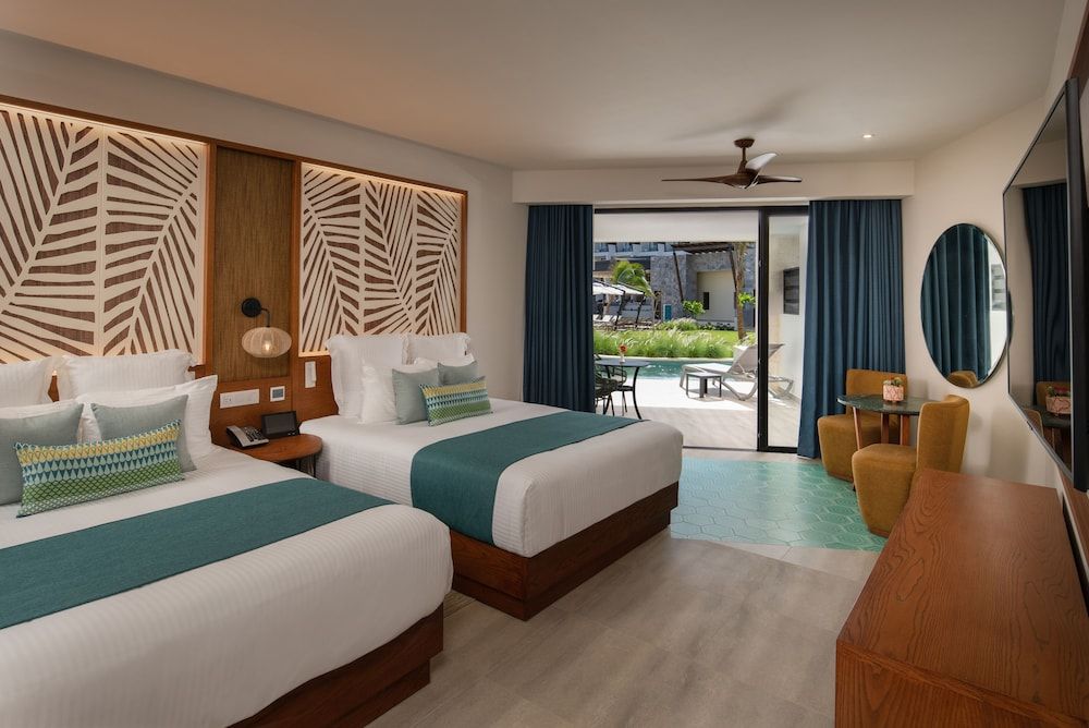 Junior Suite Ocean View King