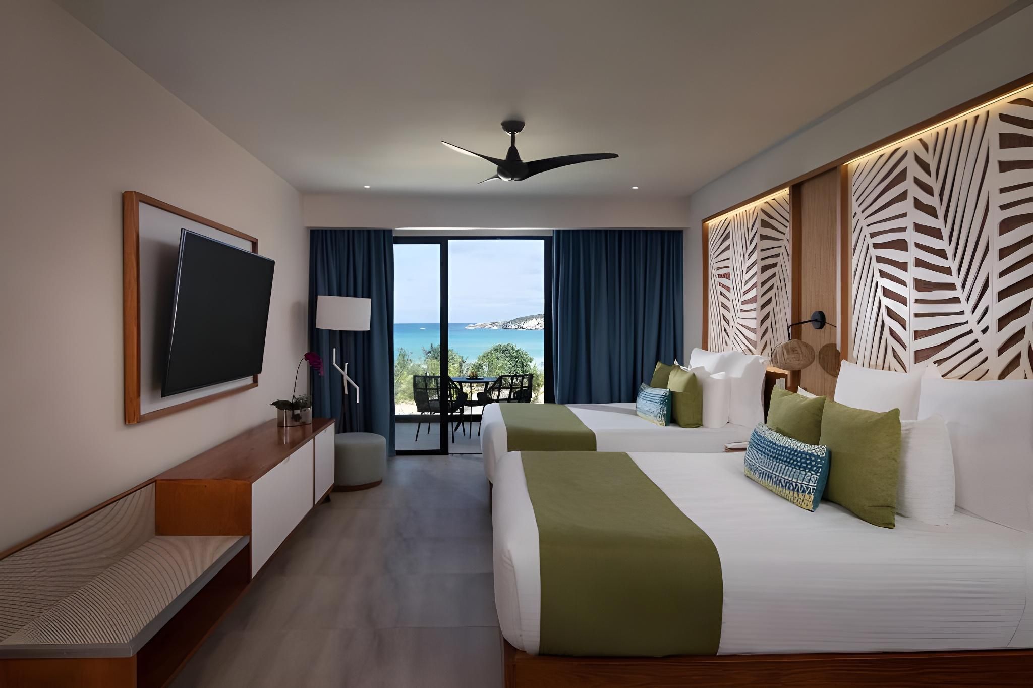 Preferred Club Junior Suite Ocean View King