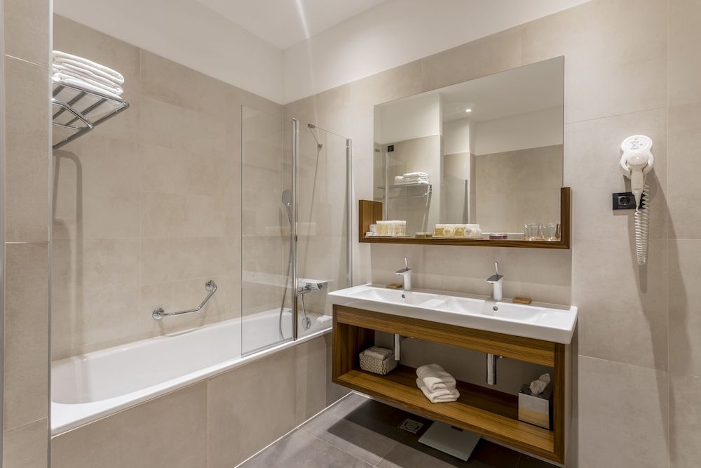 undefined Cornaro Hotel 10