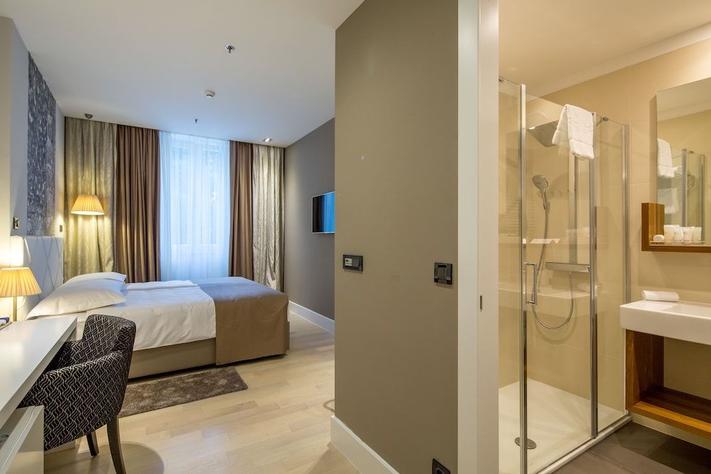 Cornaro Hotel Superior Double or Twin Room 7