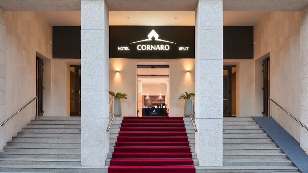 undefined Cornaro Hotel 3