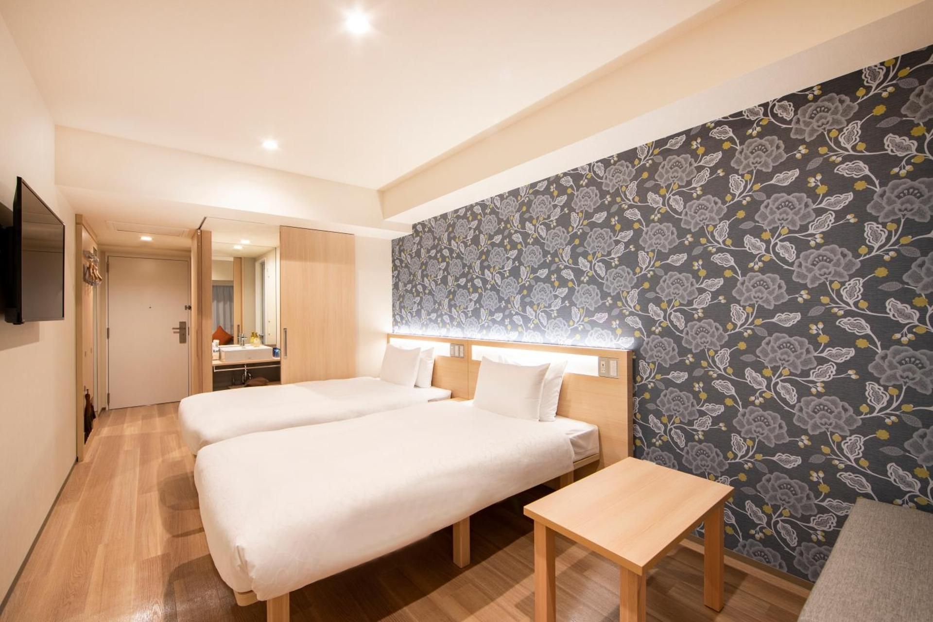 Standard Twin Room with Sofa