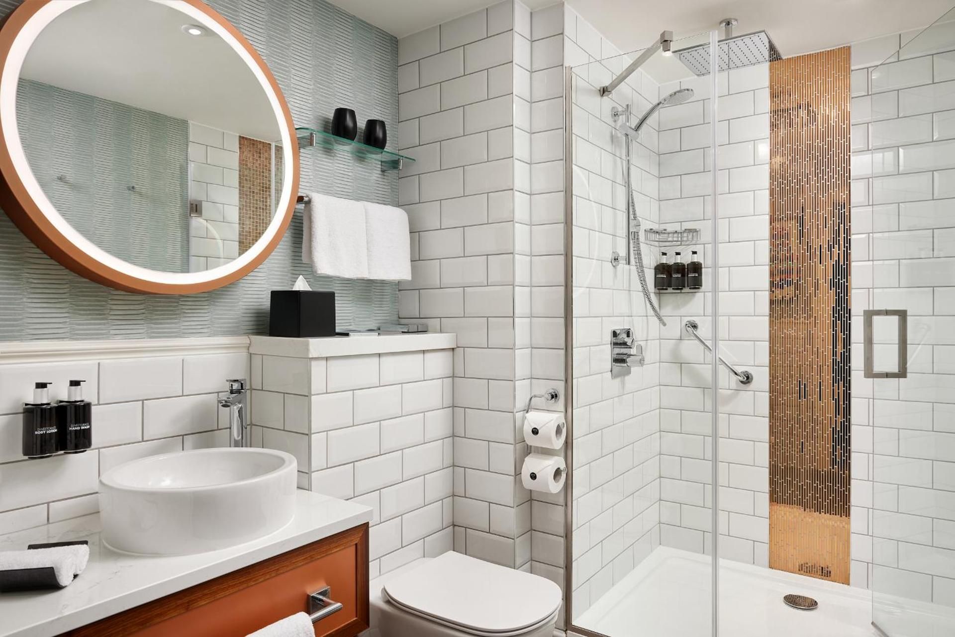 undefined NYX Dublin Christchurch 7