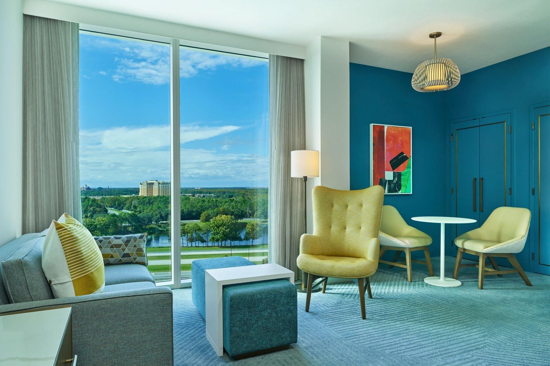 Junior, Suite, 1 King, Sofa bed                      