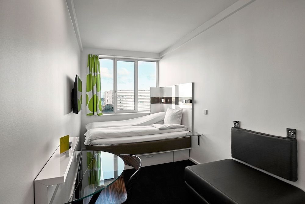 undefined Wakeup Copenhagen Bernstorffsgade 6