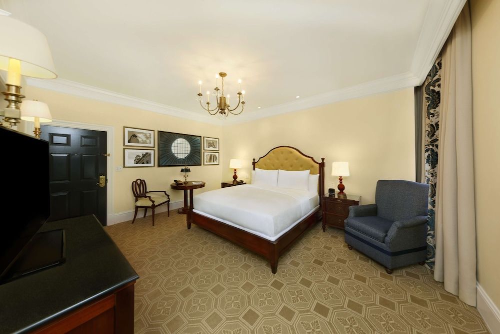 Premier Room, 1 King Bed