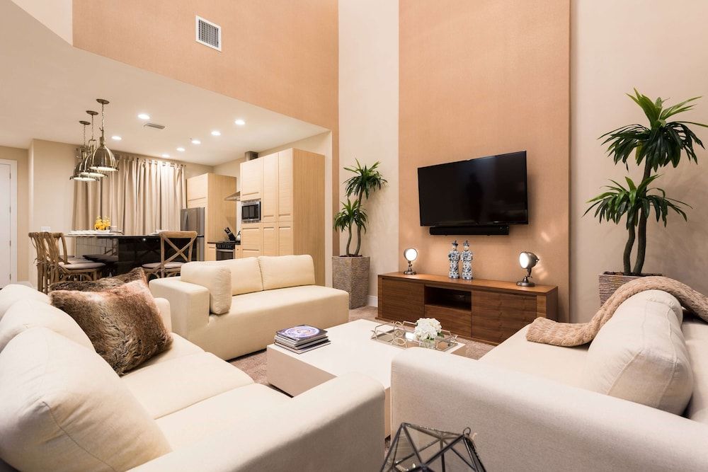 Magic Village Yards, Trademark Collection by Wyndham Deluxe Villa, 3 Bedrooms, Non Smoking, Resort View (2 Floors) 11