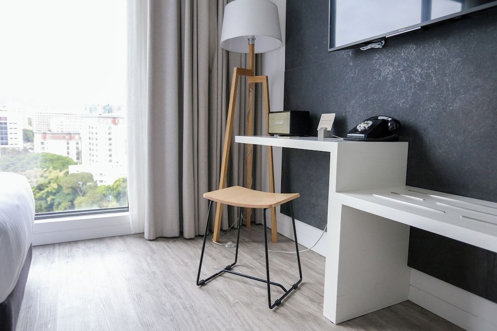 Page148, Page Hotel Deluxe Twin Room 9