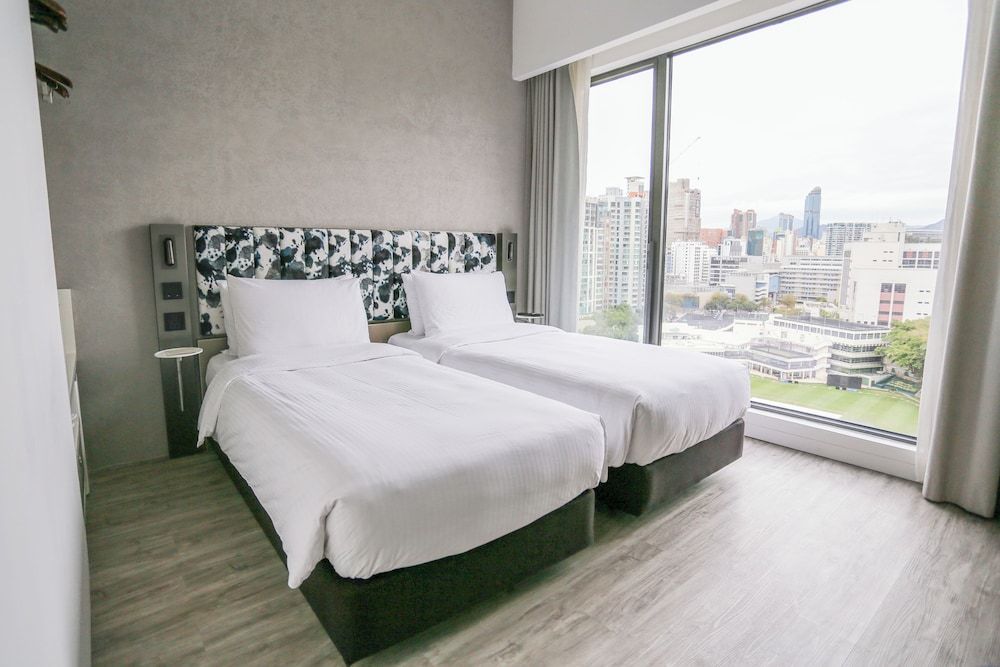 Page148, Page Hotel Deluxe Twin Room 2