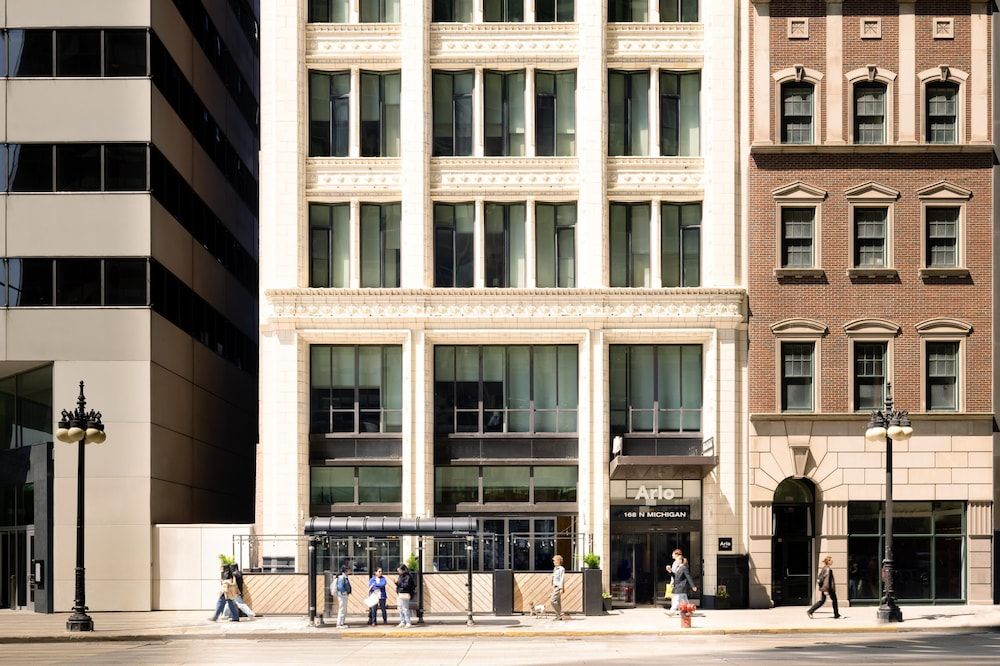 undefined Arlo Chicago