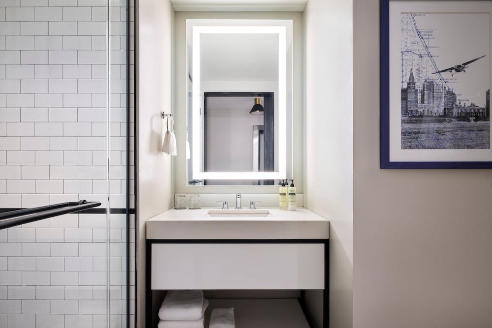 undefined Arlo Chicago 10