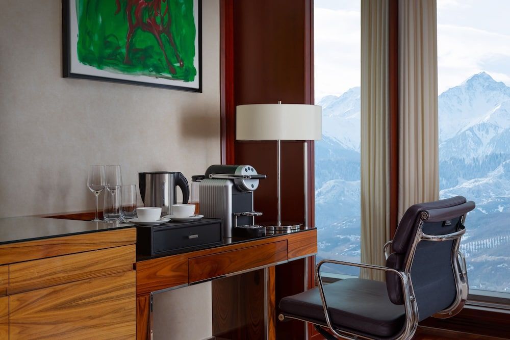 The Ritz-Carlton, Almaty Deluxe Room, 1 King Bed, City View 4