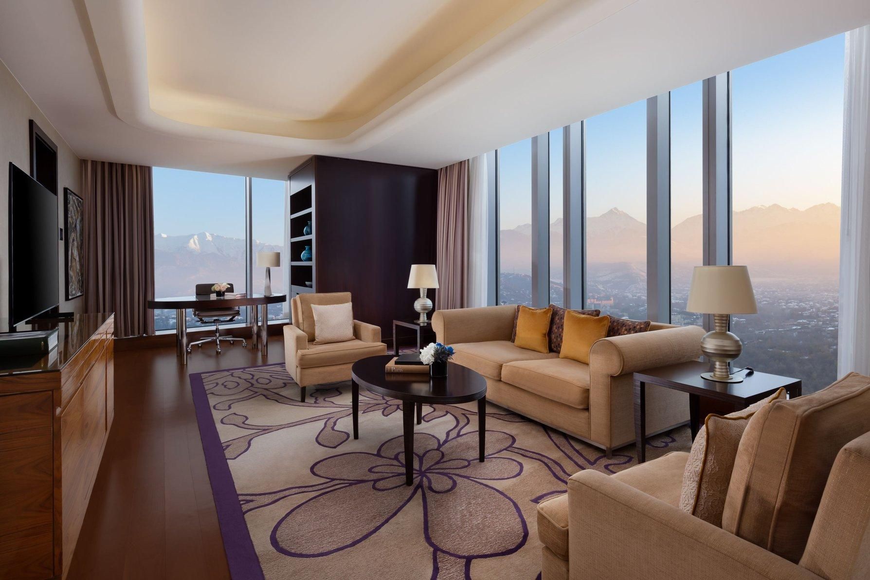 Executive Suite, 1 Bedroom Suite, 1 King, Mountain view