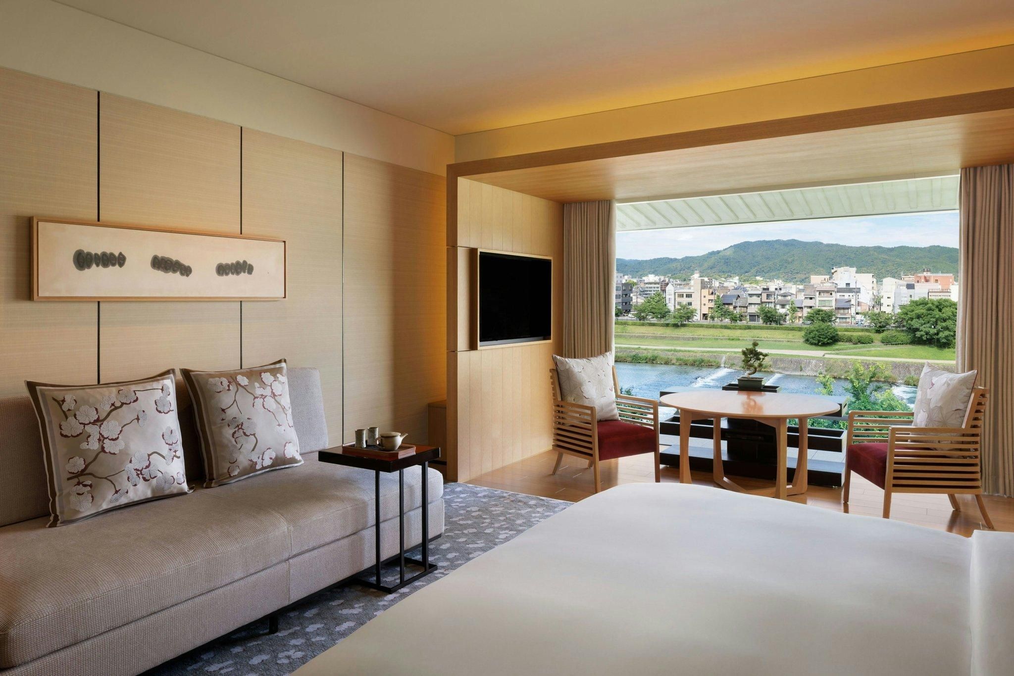 Grand Deluxe Kamogawa, Larger Guest Room, 2 Double, River View