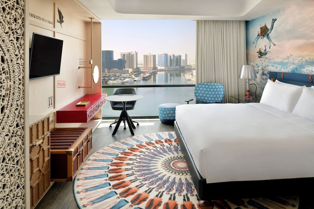 Standard Room King or Twin bed comp transfer to Kite Beach & Dubai Mall