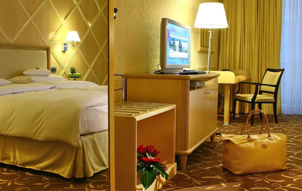 Hotel Splendid Conference and Spa Resort Superior Room with Mountain View 2