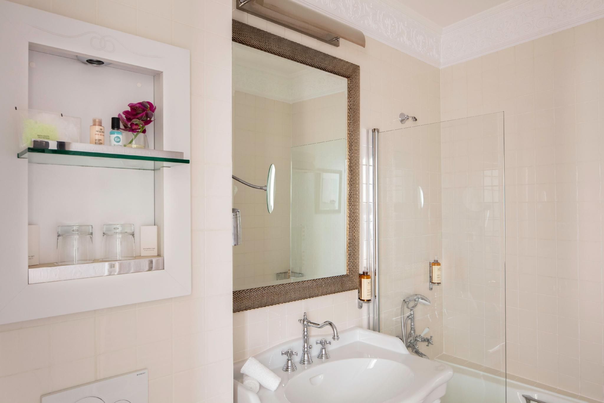 undefined Hôtel Le 123 Elysées - Astotel 8