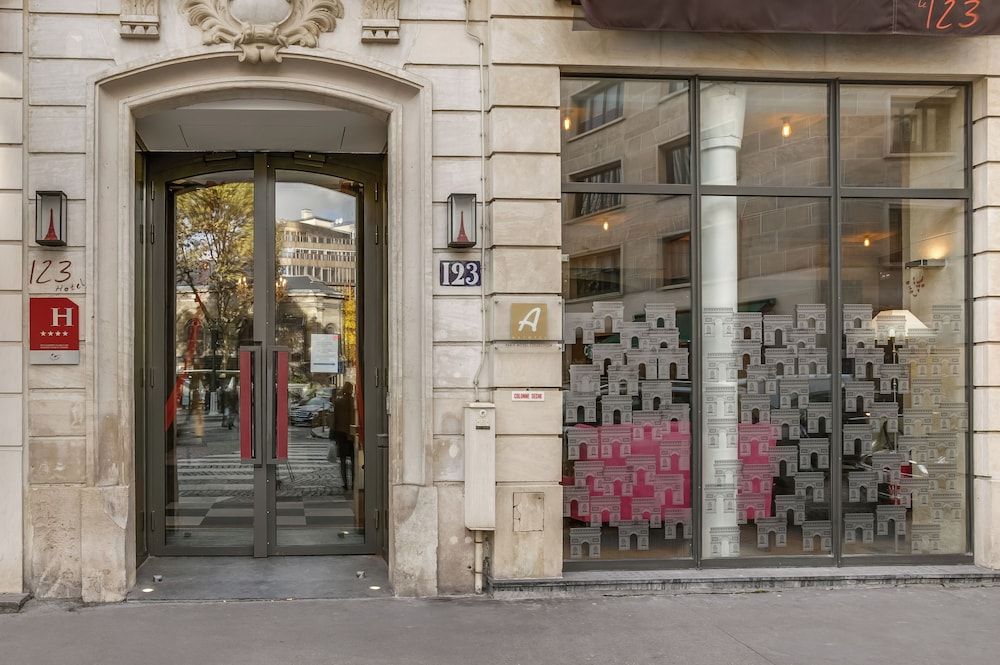 undefined Hôtel Le 123 Elysées - Astotel
